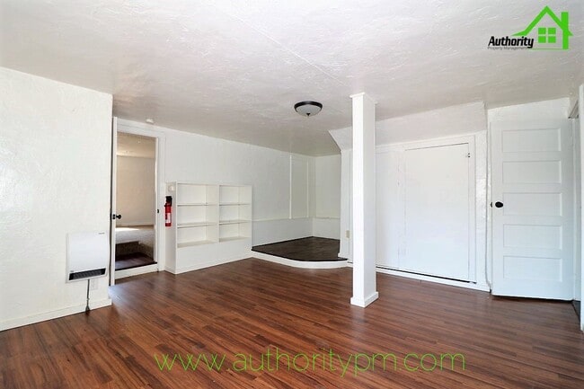 Building Photo - 1135 Magnolia