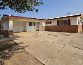 Building Photo - 1618 W Tilden St