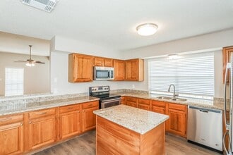 Building Photo - 10911 Kirkbud Ln