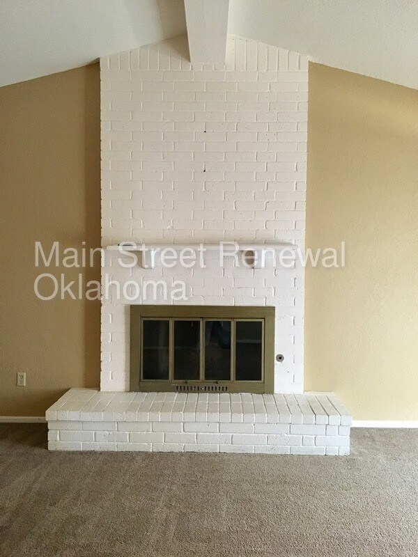 Building Photo - 1329 W Cedarbrook Ln