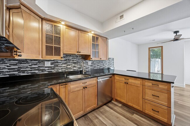 Building Photo - 128 Granite Hill Ct