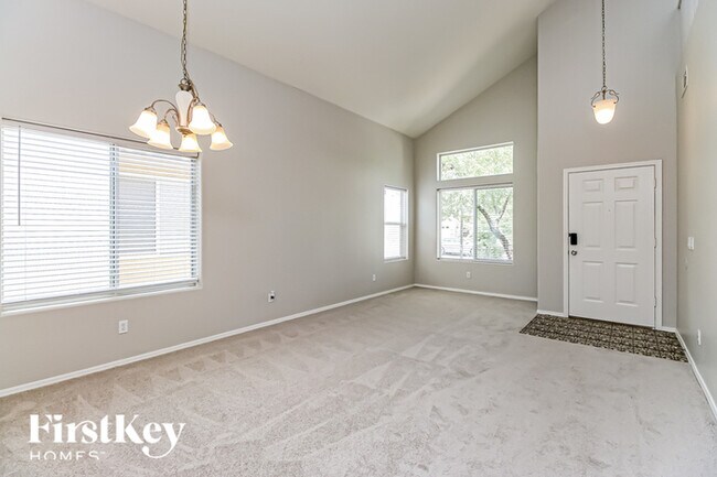 Foto del edificio - 3117 W Yellow Peak Dr