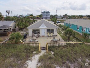 Building Photo - 13307 Oleander Dr