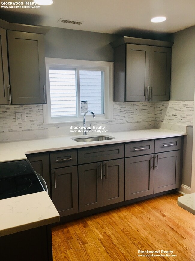 Foto del edificio - 949 Dorchester Ave