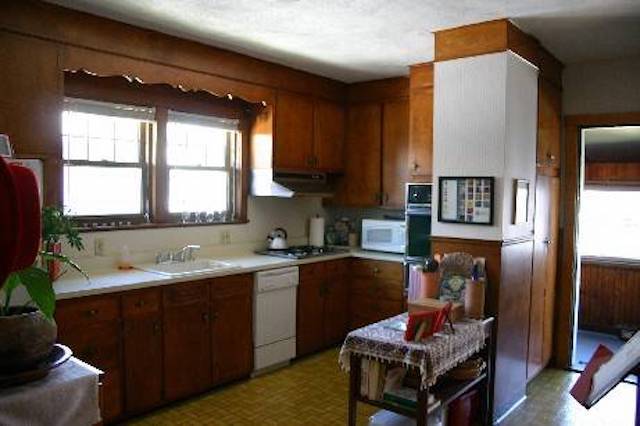 Building Photo - 51 Windsor Rd