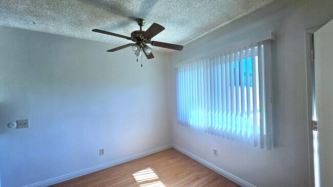 Foto del edificio - 3838 Keystone Ave