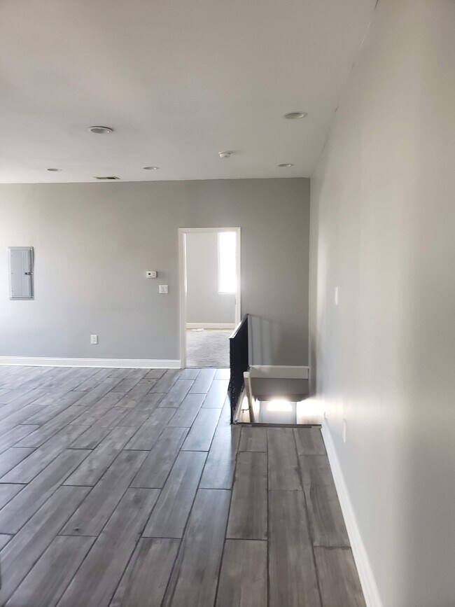 Foto del edificio - 3416 W Clearfield St