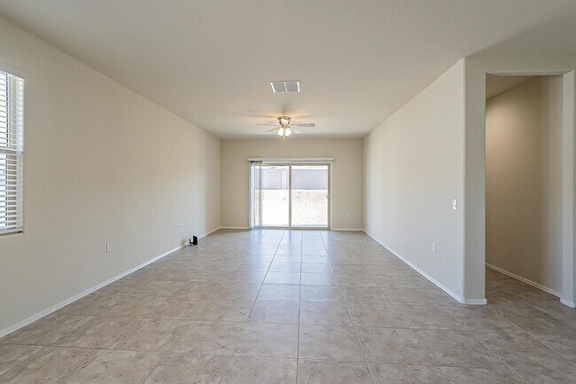 Building Photo - 30738 W Columbus Ave