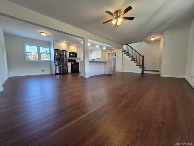 Foto del edificio - 106 Roxbury Dr