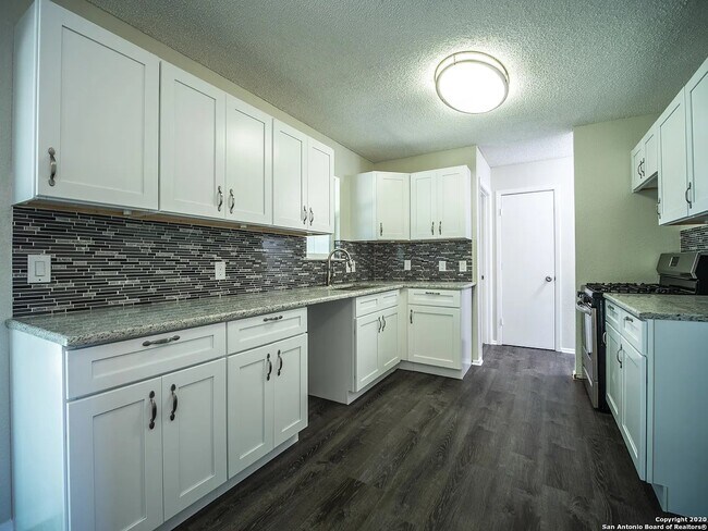 Foto del edificio - 5039 Ed White St