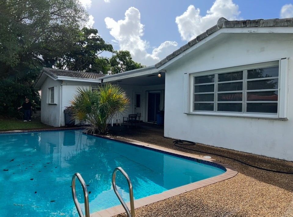 Pool. - 20721 NE 19th Ct