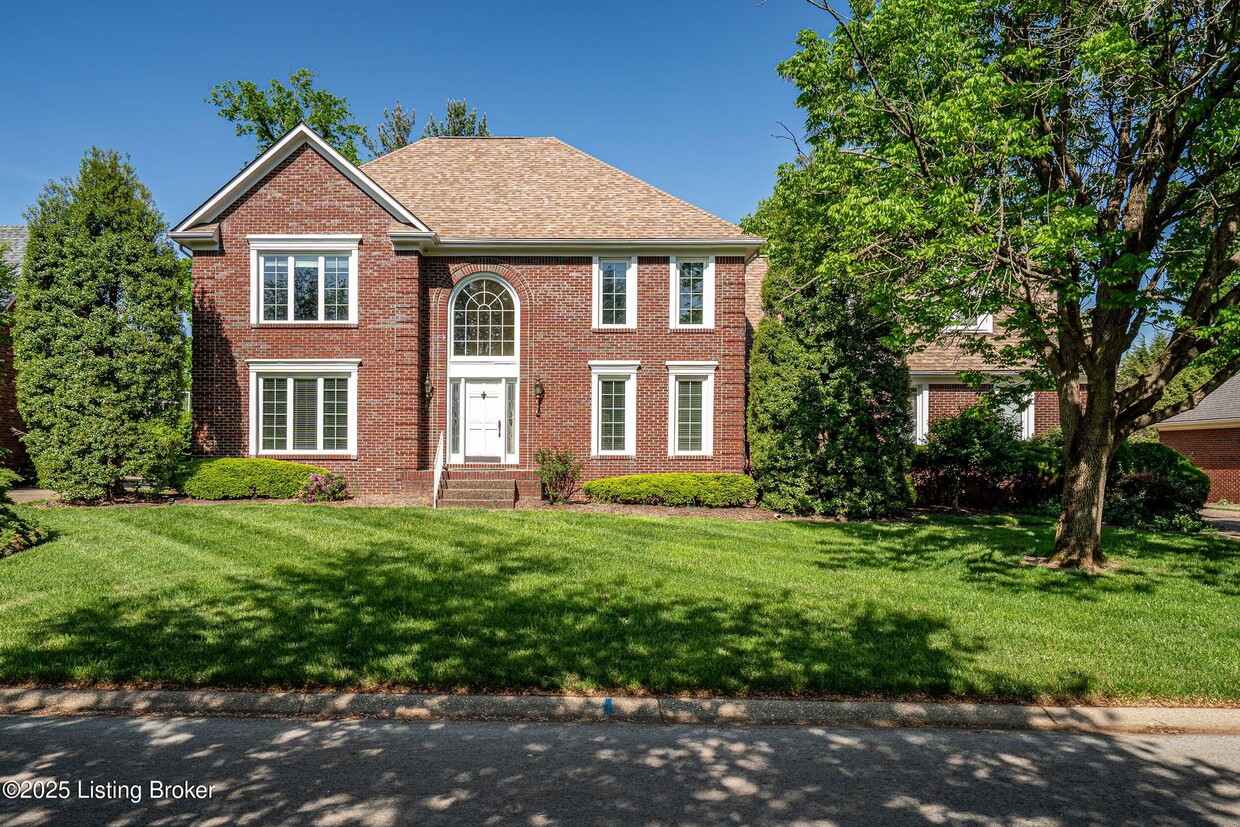 Foto principal - 303 Coralberry Rd