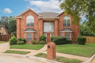 Building Photo - 106 Devron Ct