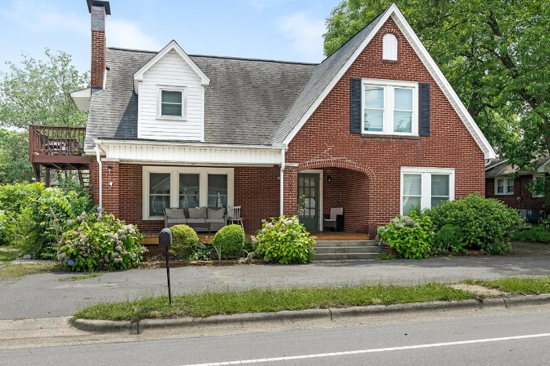 Foto principal - 1102 Ln St