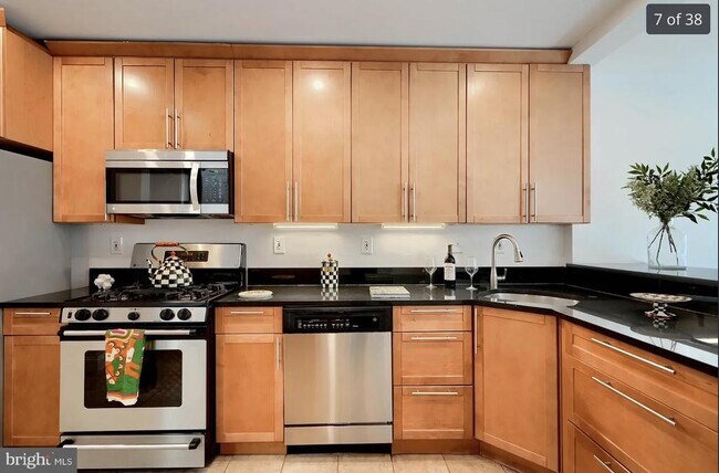 Foto del edificio - 1026 Riverside Ave