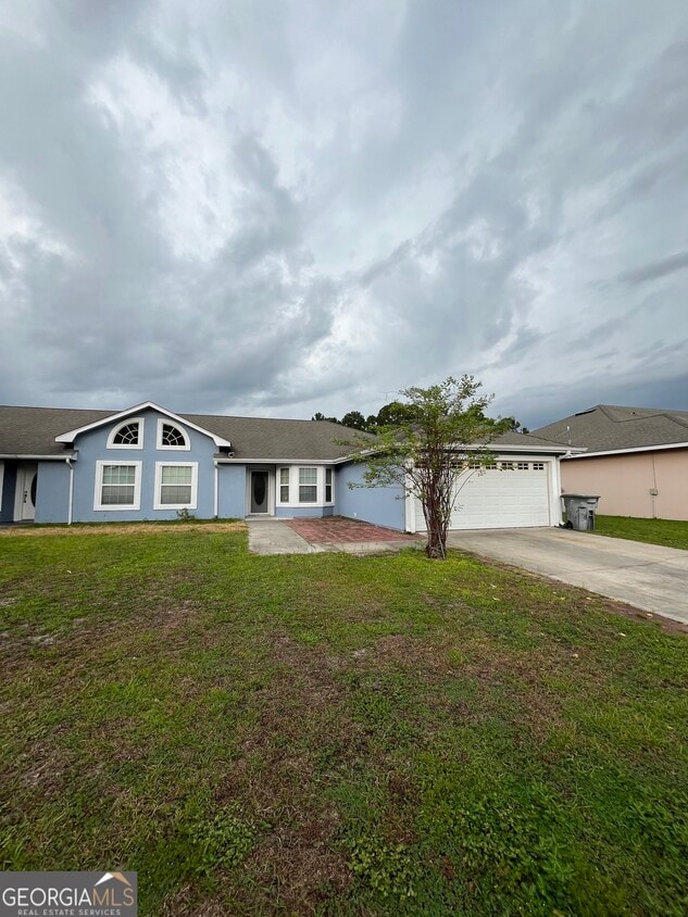 Primary Photo - 209 Royal Palms Ave