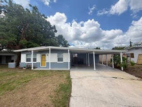 Building Photo - 3612 Surrey Dr