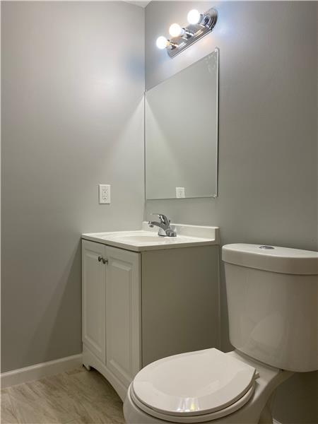 Foto del edificio - 4073 Pine Valley Rd