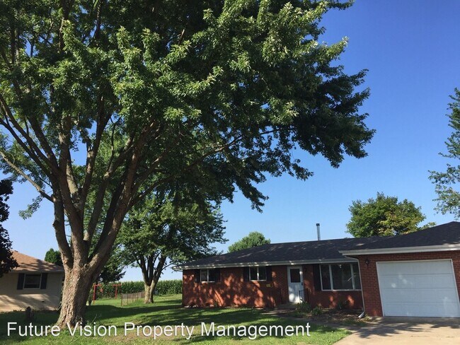 Foto del edificio - 3 br, 3 bath House - 136 N Saint Louis St