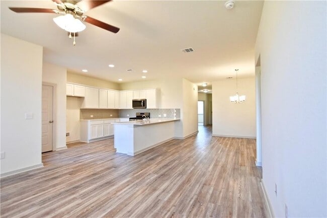 Building Photo - 12309 Pecangate Way