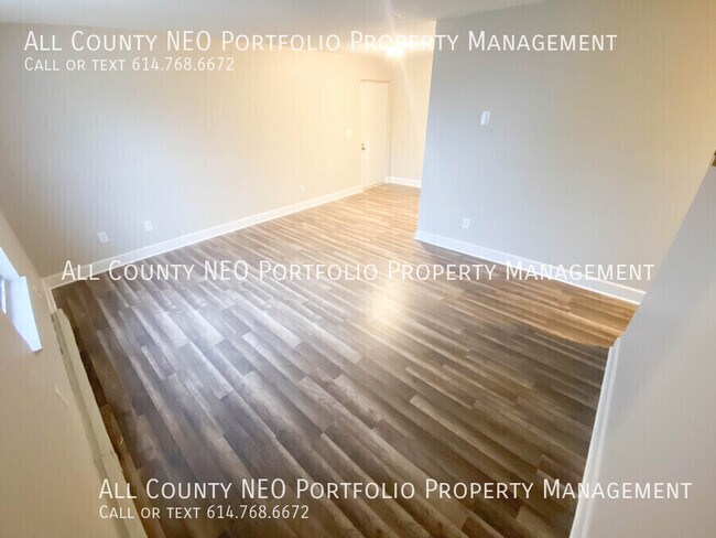 Foto del edificio - 915 S Court St