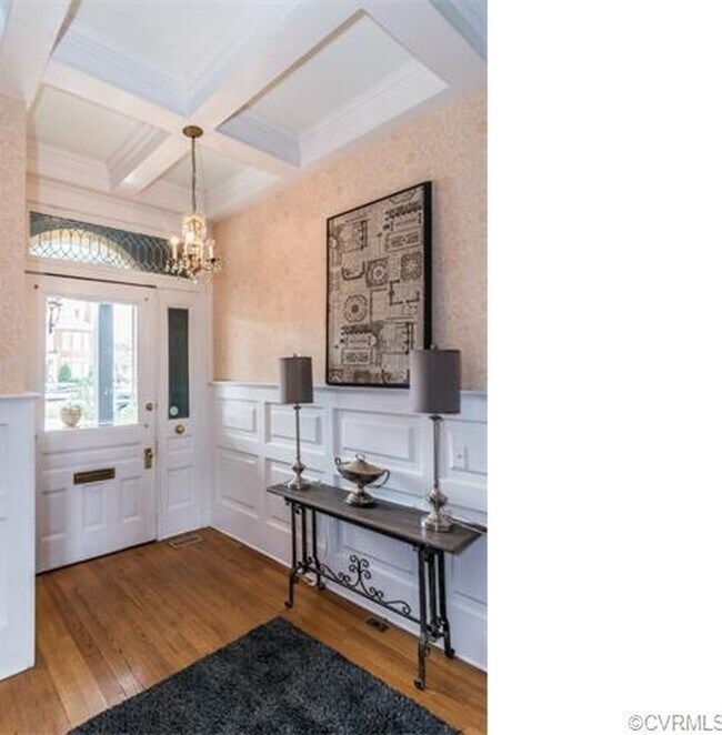Foto del edificio - -- AVAILABLE JULY 15TH --  4 BR / 3.5 BA Gorgeous Home in The Fan, Available July 15tht!