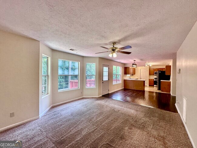 Foto del edificio - 3713 Crescent Hill Ln