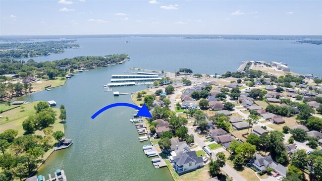 Building Photo - 6883 Kingston Cove Ln