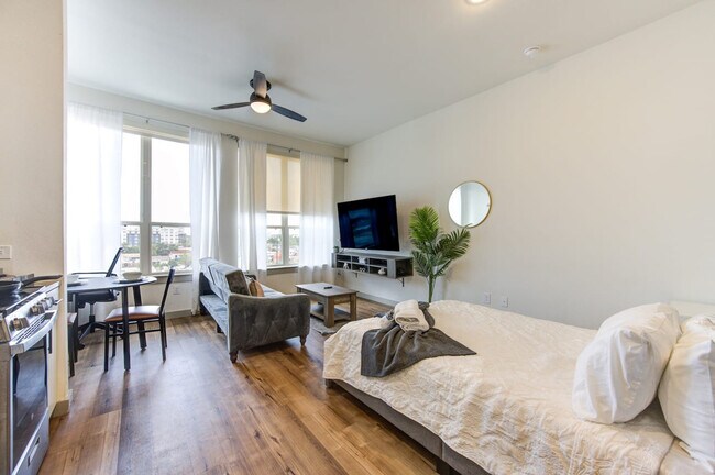 Foto del edificio - 1111 Shepherd Dr