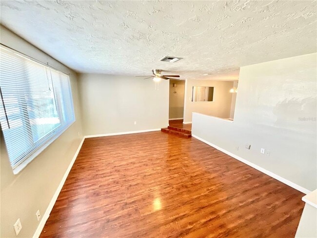 Building Photo - 5702 Moog Rd