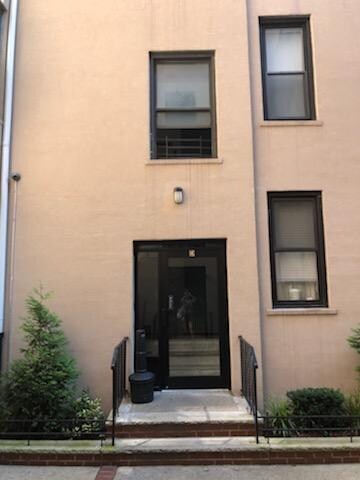 Foto del edificio - 2738 E 19th St