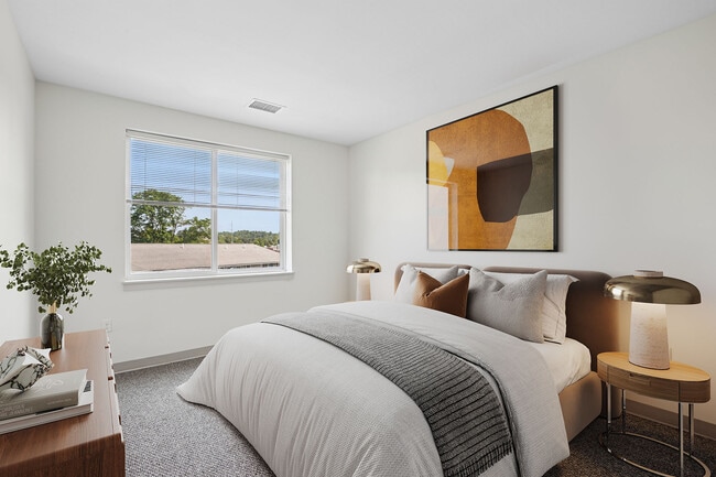 Building Photo - The Beverly Collection: Link 480