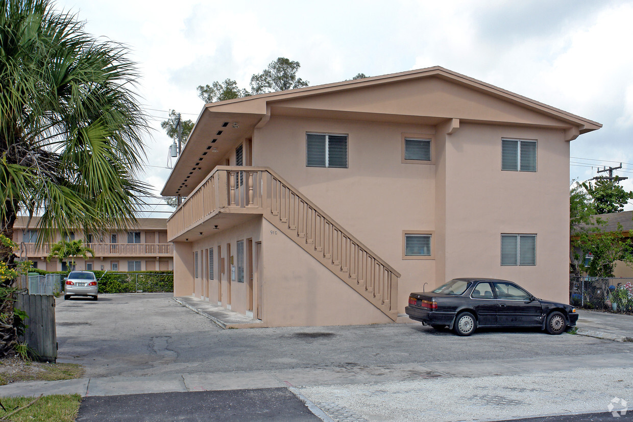 Primary Photo - Noela Apartments