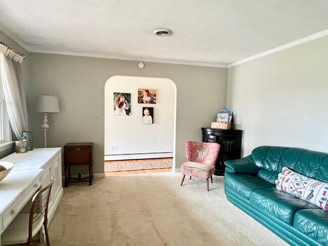 Foto del edificio - 3BD/ 2BA Brick Ranch in Lakeview Smith Terrace! Gorgeous Private Back Yard! Available NOW!