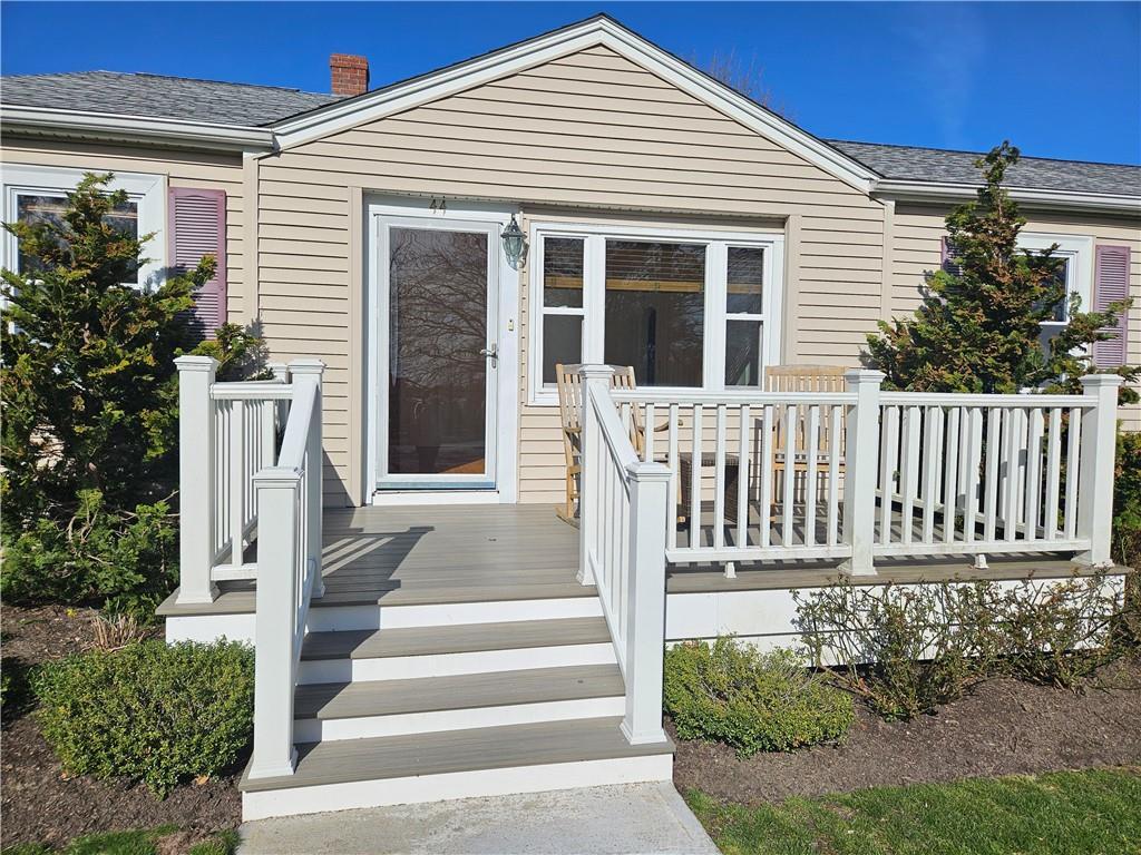 44 2nd St, North Kingstown, RI 02852 - House Rental in North Kingstown ...