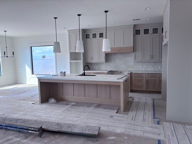 Foto del edificio - Luxury Living Near Sand Hollow – Spacious ...