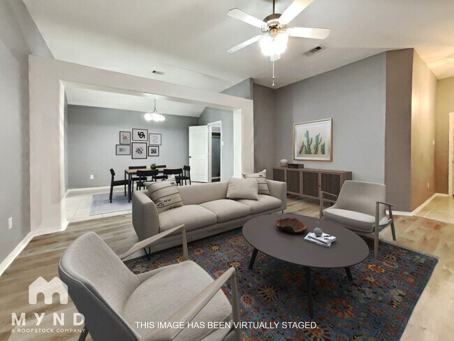 Foto del edificio - 1815 Sherwood Forest Cir