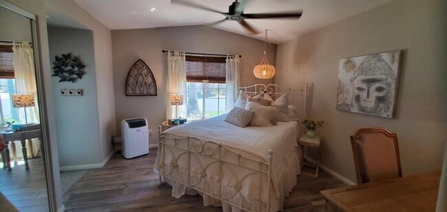 Building Photo - 82570 Delano Dr