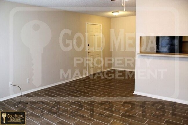 Building Photo - 503 Longhorn Cir