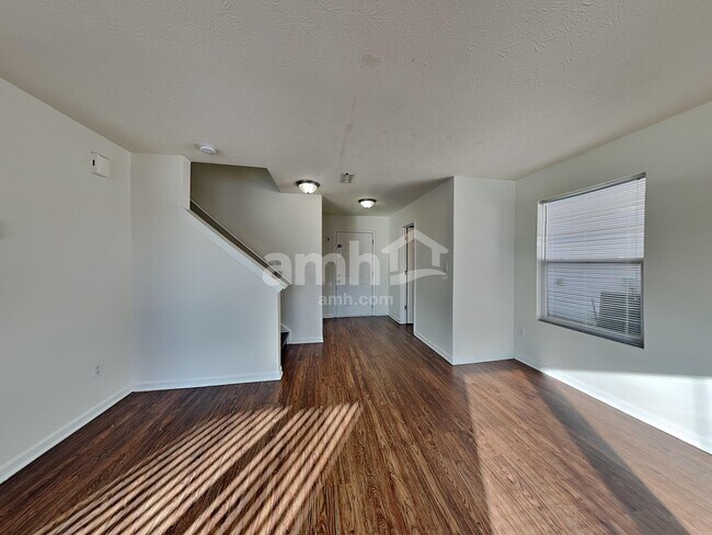 Building Photo - 4127 Apple Creek Dr