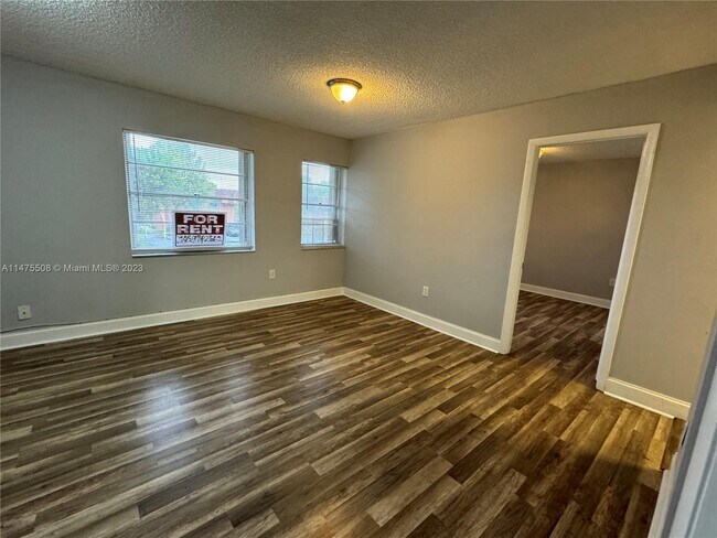 Foto del edificio - 6851 SW 129th Ave