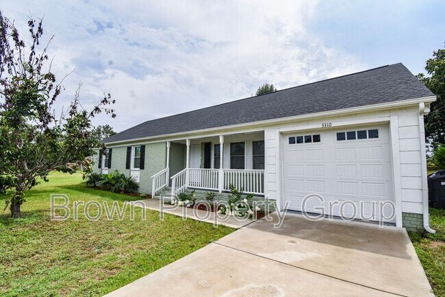 Foto del edificio - 3310 Clemson Dr