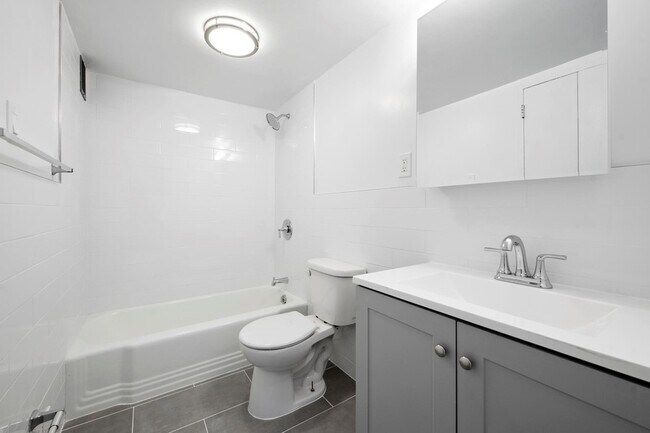 Building Photo - 321 E 48th St
