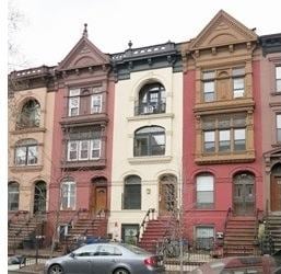 Building Photo - 464 Greene Ave