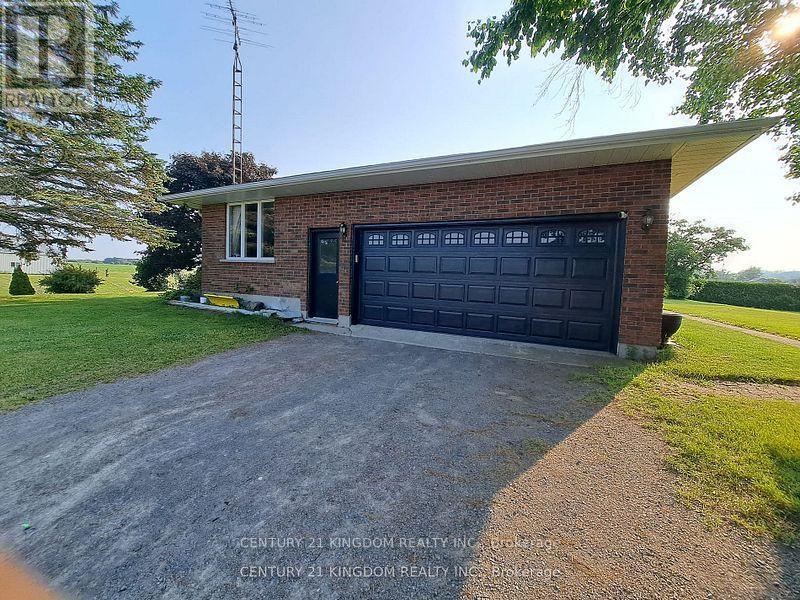 Photo principale - 2-2031 COUNTY Rd