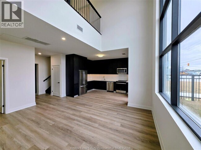 Photo du bâtiment - 4400 Laurier Pkwy