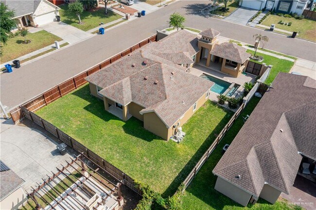 Foto del edificio - 23 Heron Ct