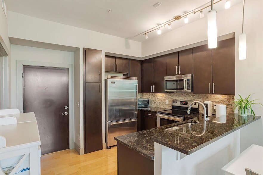 Foto principal - 1320 Robert Browning St