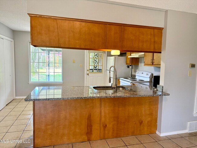 Foto del edificio - 10233 Curtis Dr