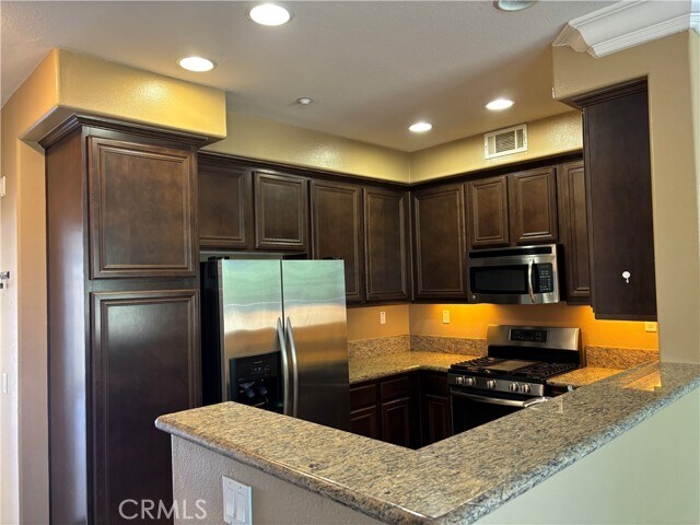 Foto del edificio - 31124 Strawberry Tree Ln
